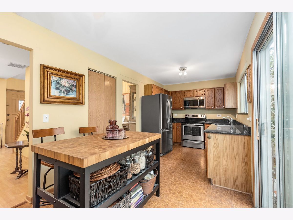 665 Le Parc Circle, Buffalo Grove, Illinois 60089 MLS 11659523