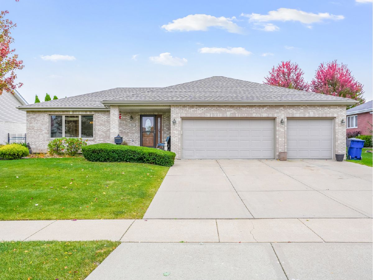 Homes Sold Wildwood Club Estates New Lenox Illinois, 374 Heartland