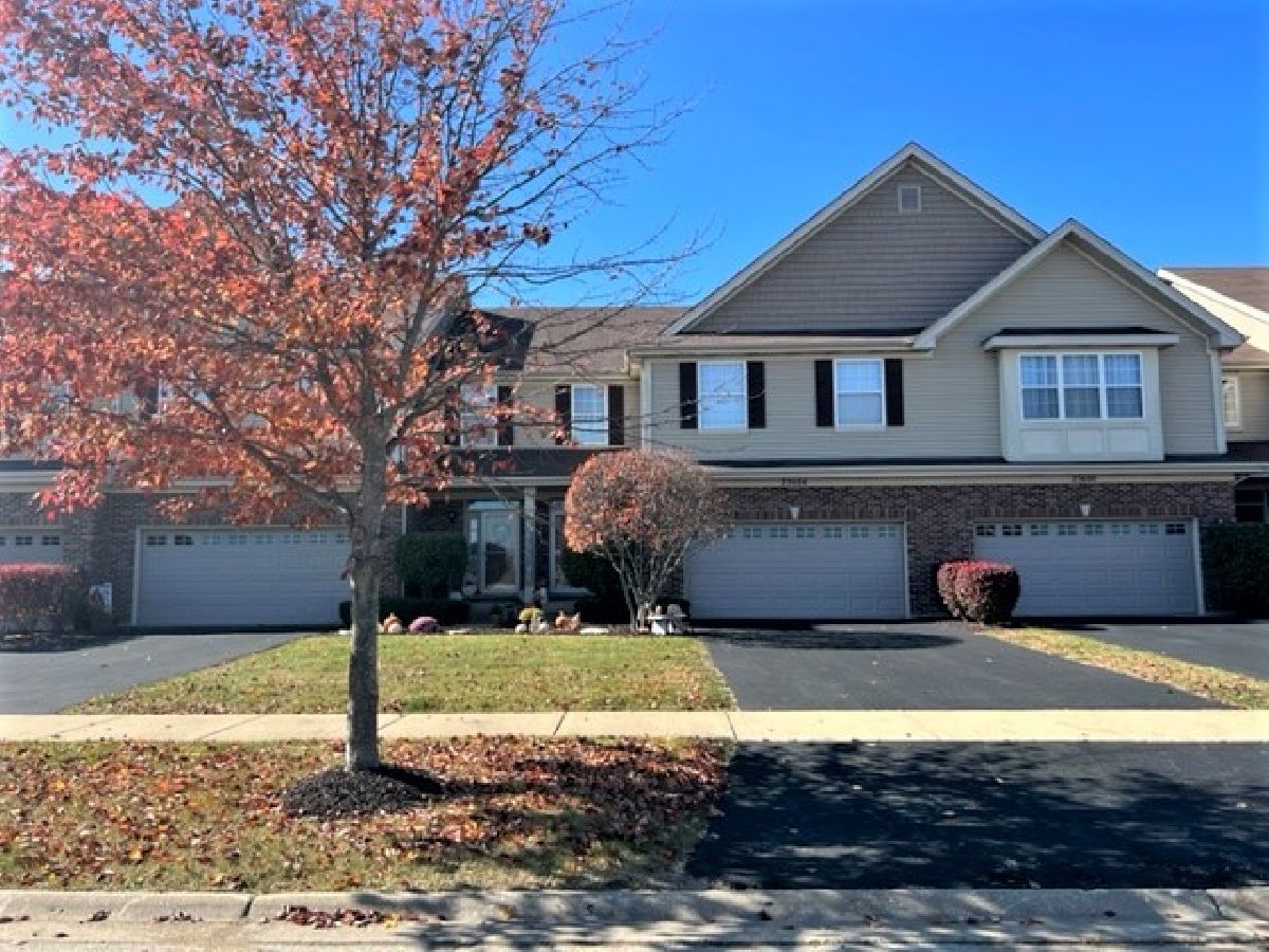 Townhomes & Homes Sold Keating Pointe Channahon Illinois, 25604 Keating