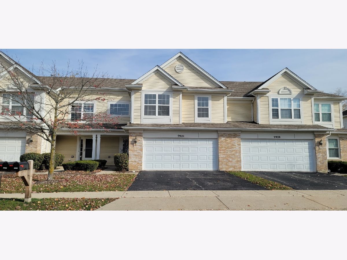 Homes & Townhomes Rented Southwind Huntley Illinois, 9920 Wakefield