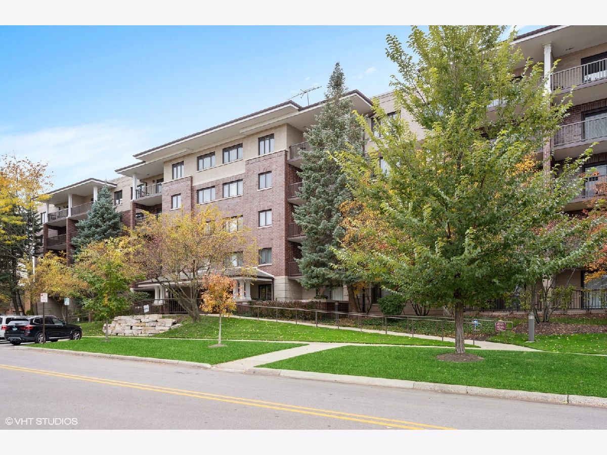 Condominiums & Homes Sold Highland Park Place Highland Park Illinois, 1700 2nd