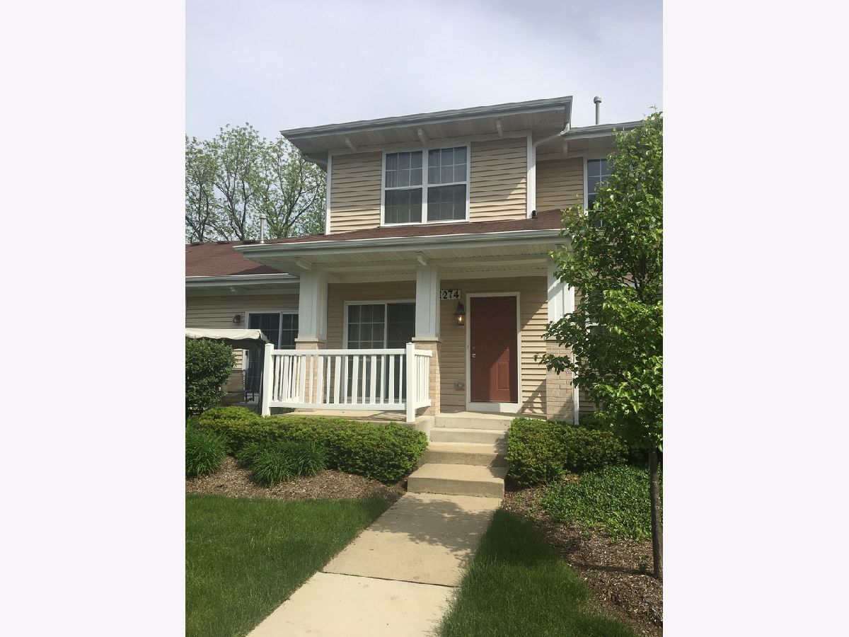 Townhomes Sold Walnut Glen Crystal Lake Illinois, 1274 Walnut Glen