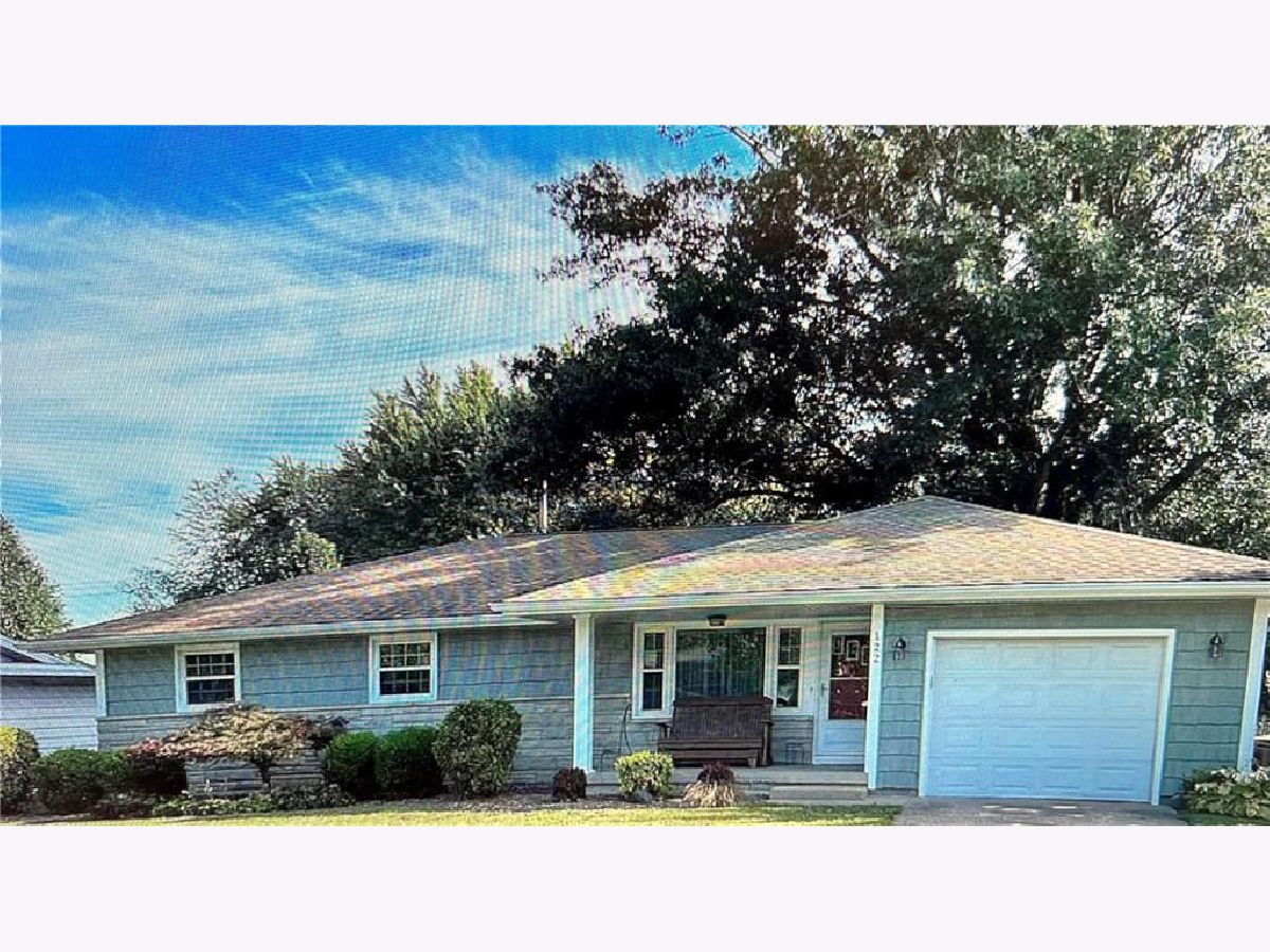  Sold Mattoon , 122 Westview