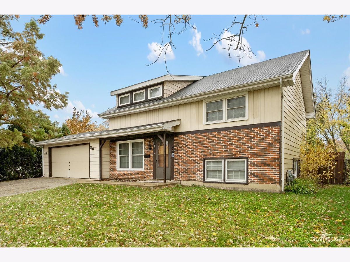Homes & Condos & Townhomes Sold Hanover Gardens Hanover Park Illinois, 6871 Chestnut