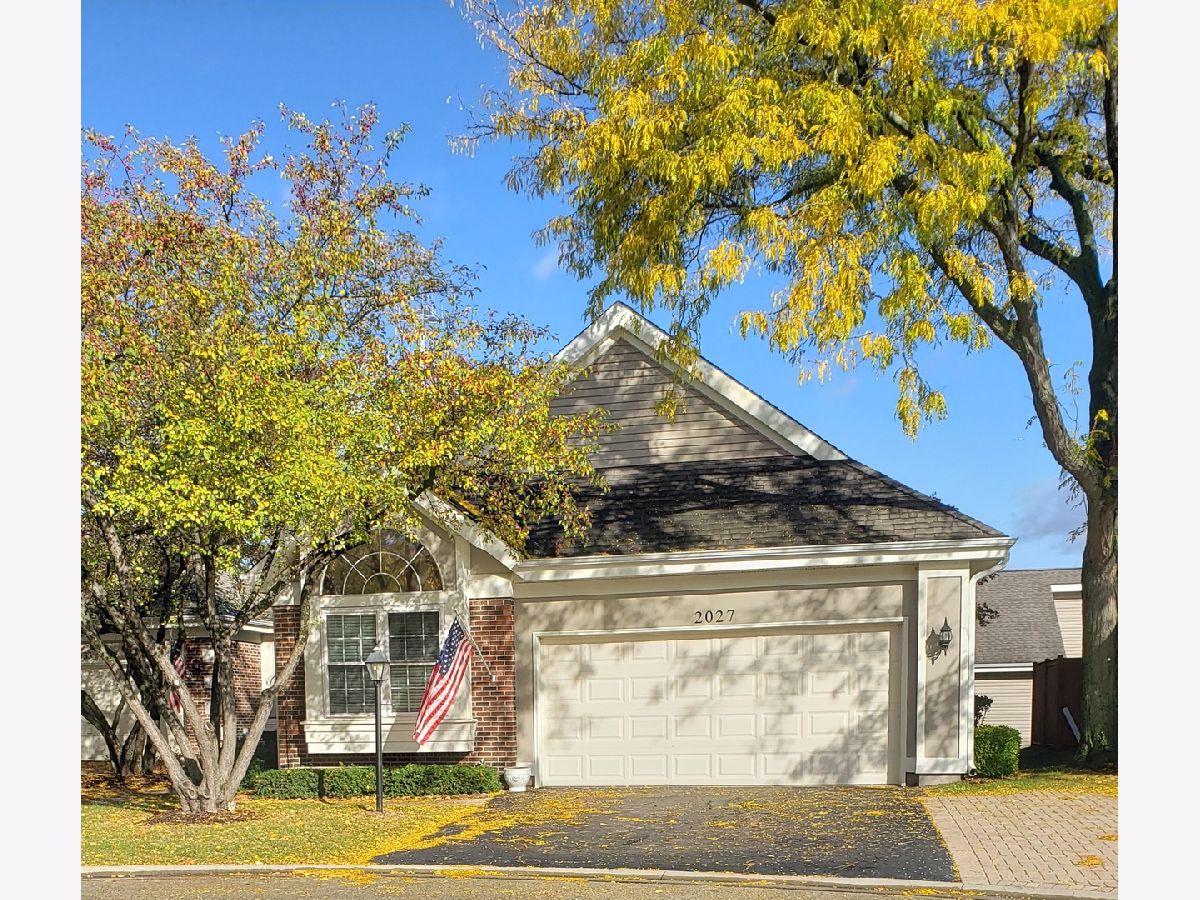 Homes & Condos & Townhomes Sold Enclave Arlington Heights Illinois, 2027 Dunhill