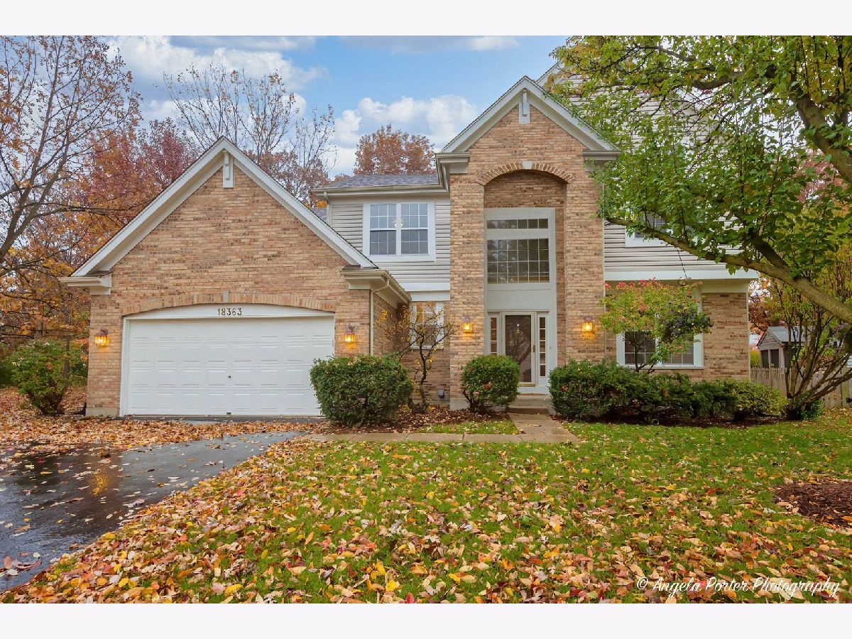 Homes & Townhomes Sold Tangueray Meadows Grayslake Illinois, 18363 Meander