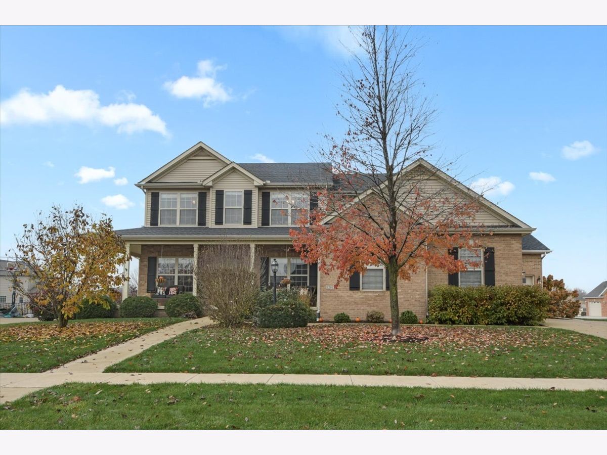 Homes & Condominiums Sold Conway Farms Mahomet Illinois, 1201 Cozzene