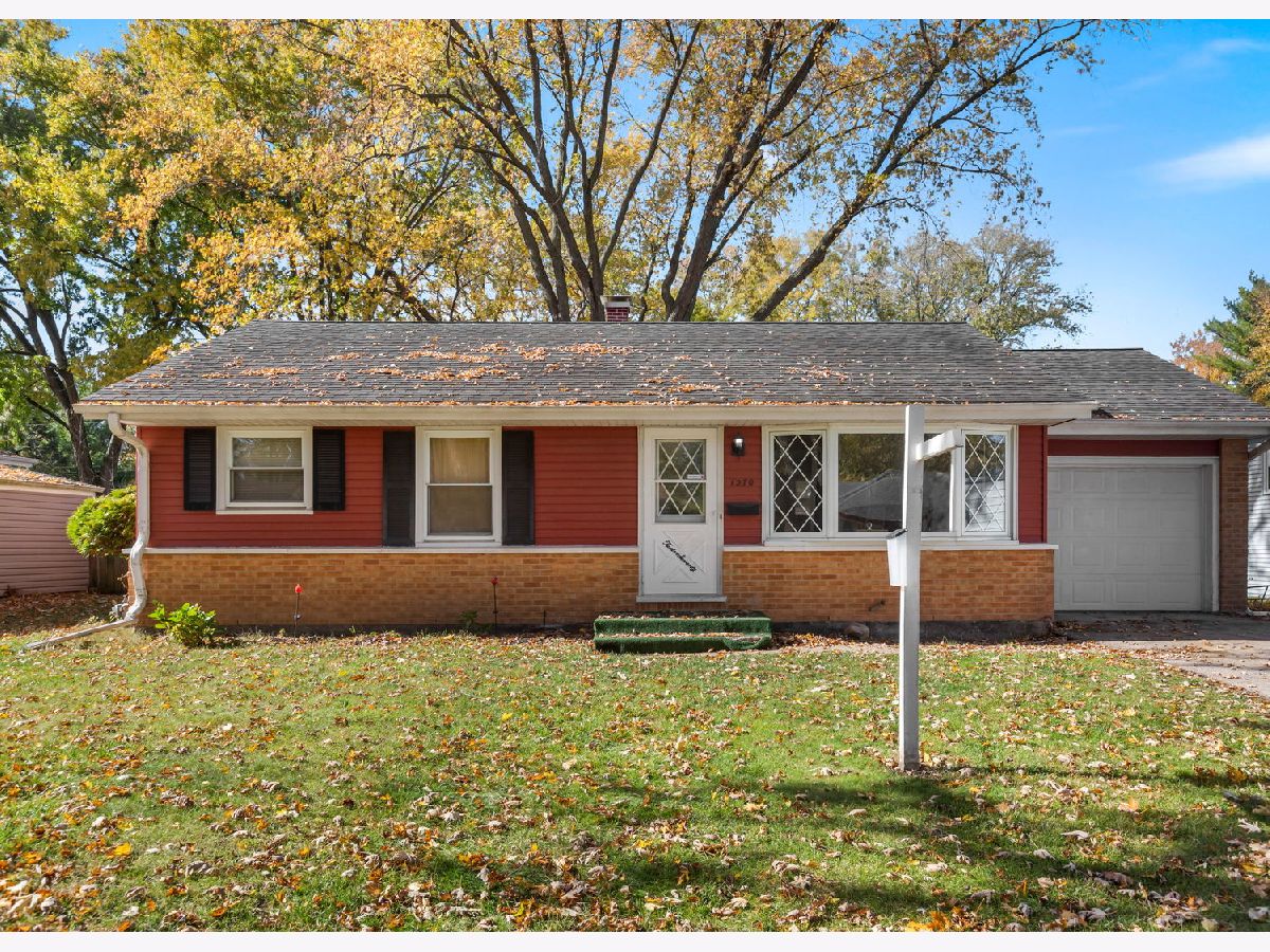 Homes Sold Blackhawk Manor Elgin Illinois, 1270 Algonquin