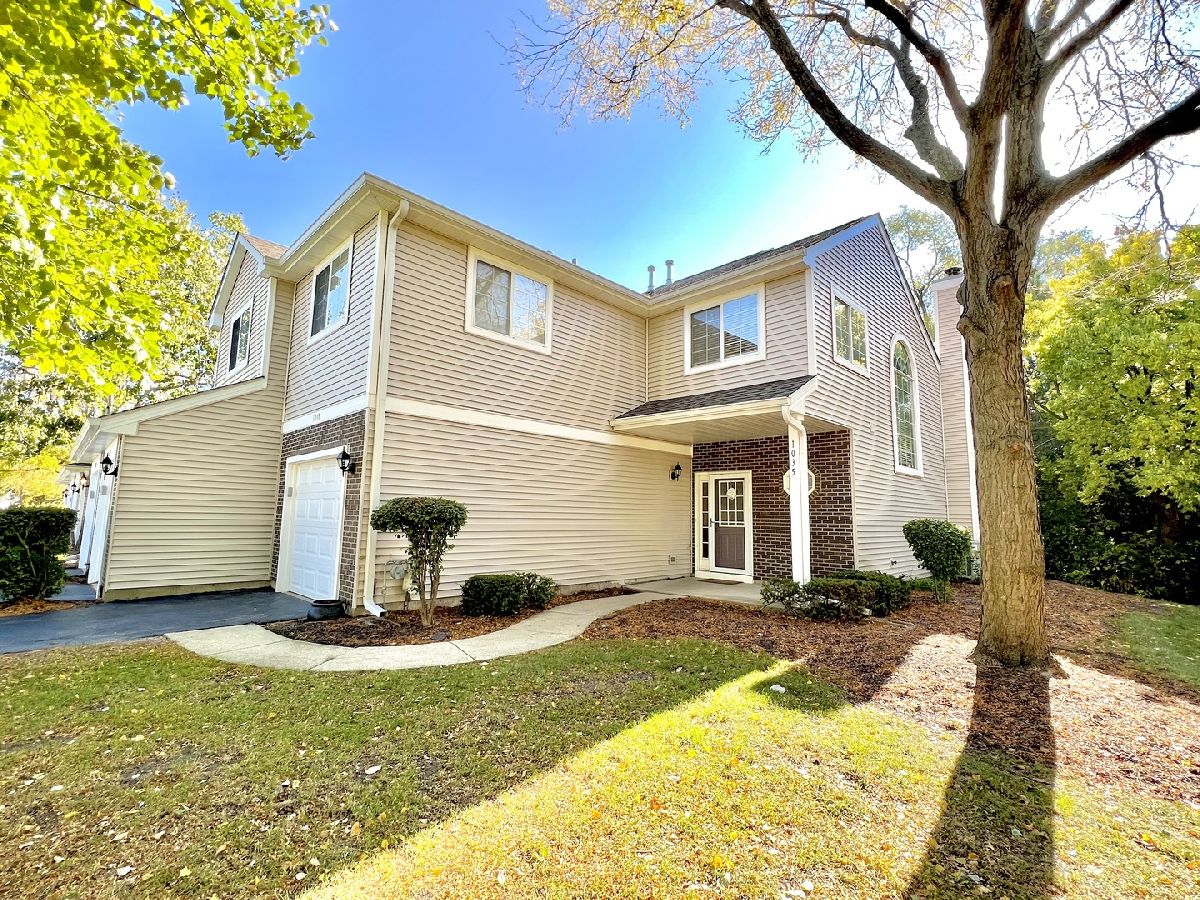 Townhomes & Condos Rented Cambria Lombard Illinois, 1035 Wilson