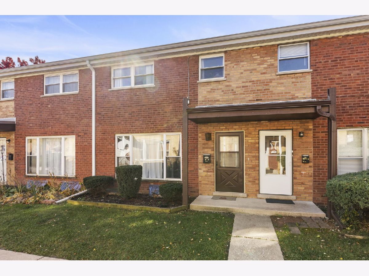 Townhomes Sold North Towne Homes North Aurora Illinois, 214 Linn