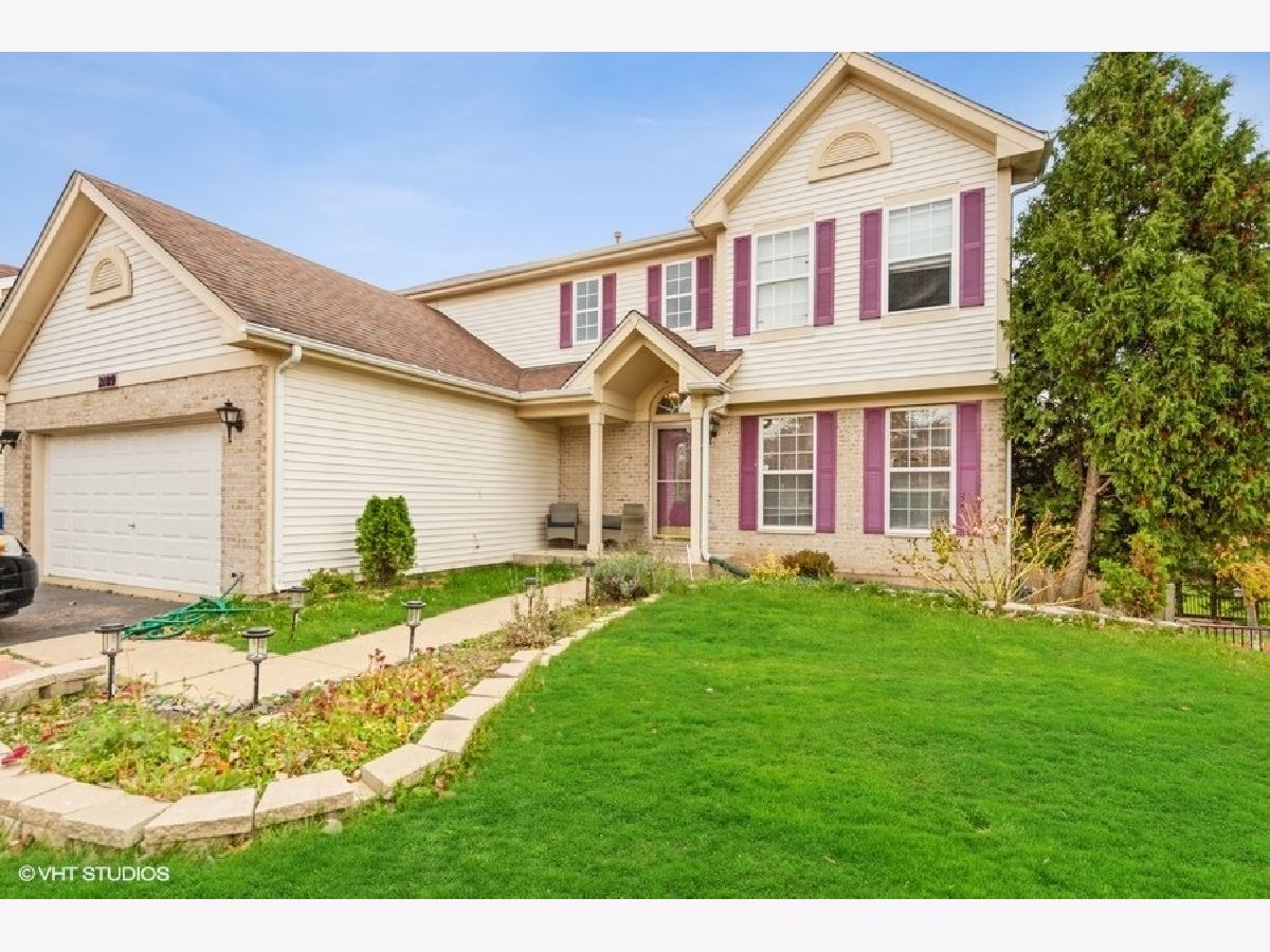 Homes Sold Keele Farms Carpentersville Illinois, 2109 Aberdeen