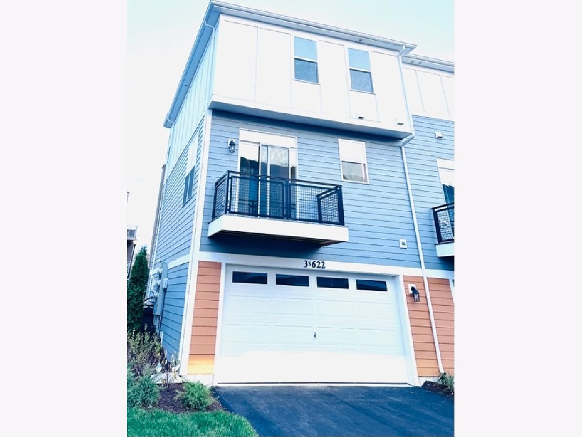 Condos & Townhomes Rented Everton Warrenville Illinois, 3S622 Everton