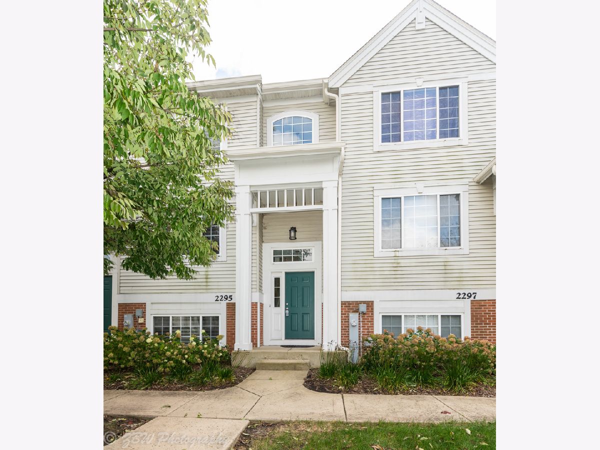 Townhomes & Condos Rented Ogden Pointe At The Wheatlands Aurora Illinois, 2295 Twilight