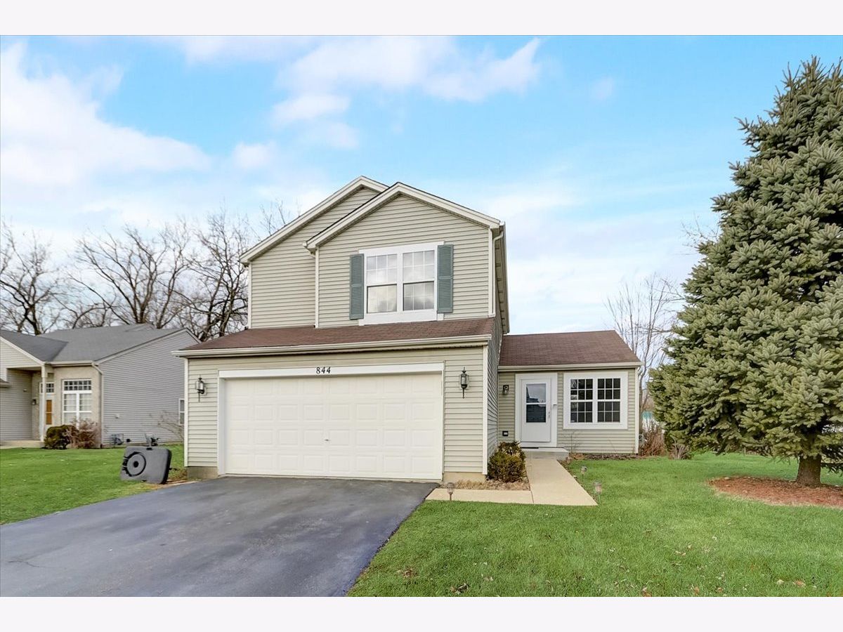 Homes Sold Edgebrook Estates Aurora Illinois, 844 Eagle