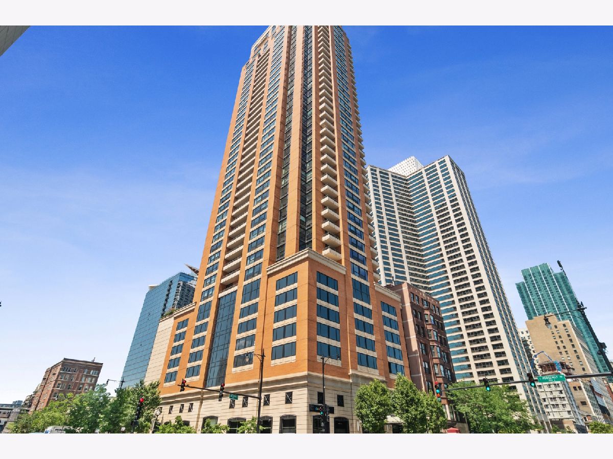 Condominiums Sold The Columbian Chicago Illinois, 1160 Michigan
