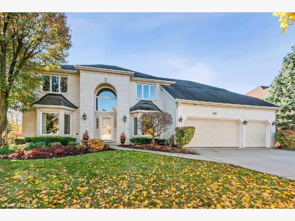 Homes Sold Internationale Estates Woodridge Illinois, 933 Stonebridge