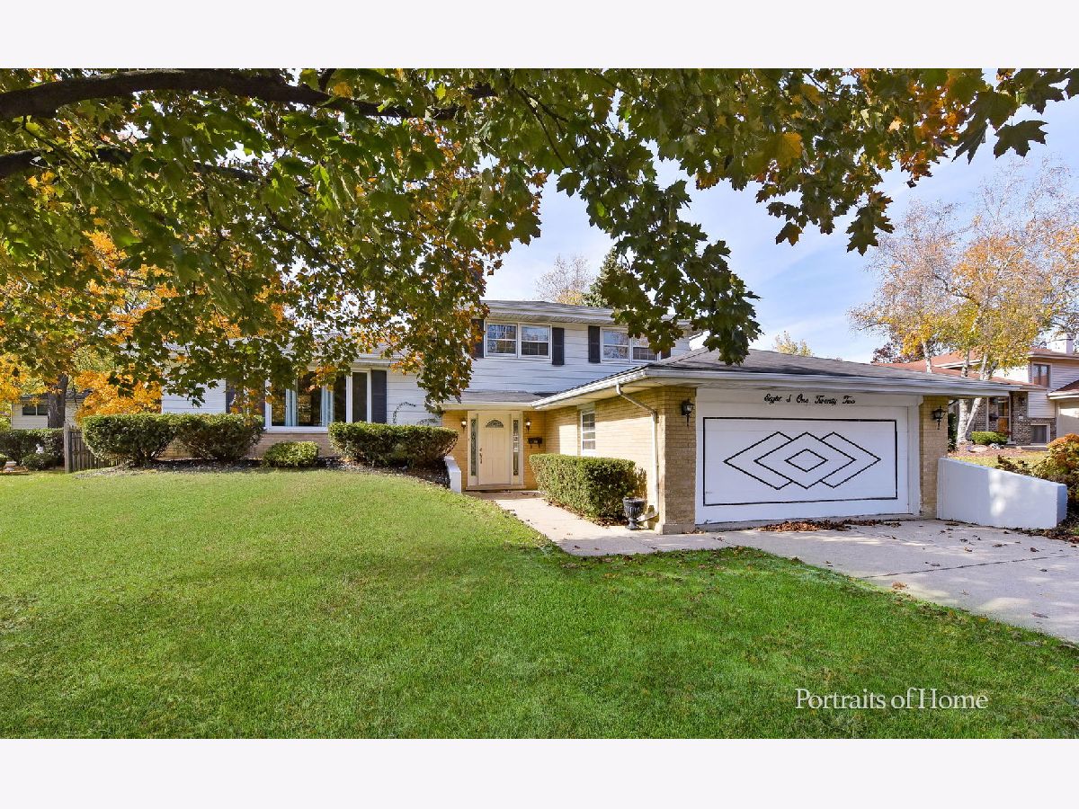 Homes & Condominiums Rented Farmingdale Darien Illinois, 8S122 Washington