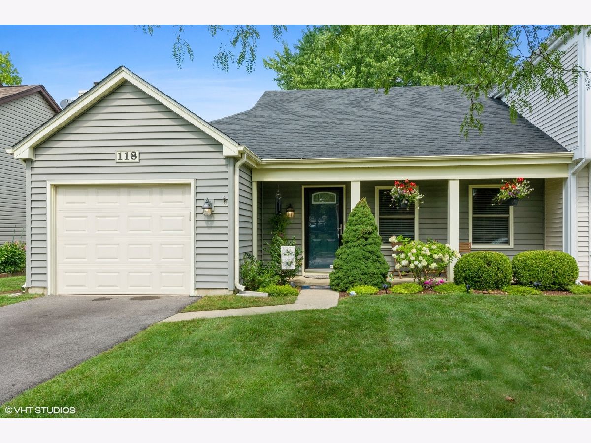 Homes & Condos & Townhomes Rented Cambridge West Mundelein Illinois, 118 Bedford
