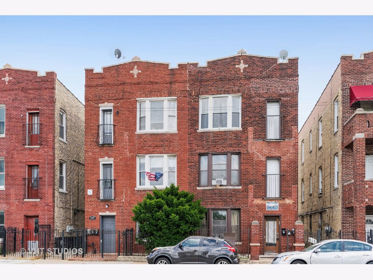 Condos & Townhomes & Homes Sold Avondale Estates Chicago Illinois, 3321 Belmont