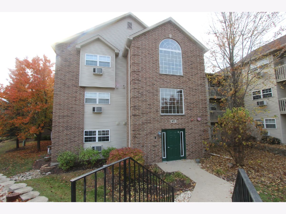 Condominiums Rented Kensington Manor Richmond Illinois, 430 Cunat