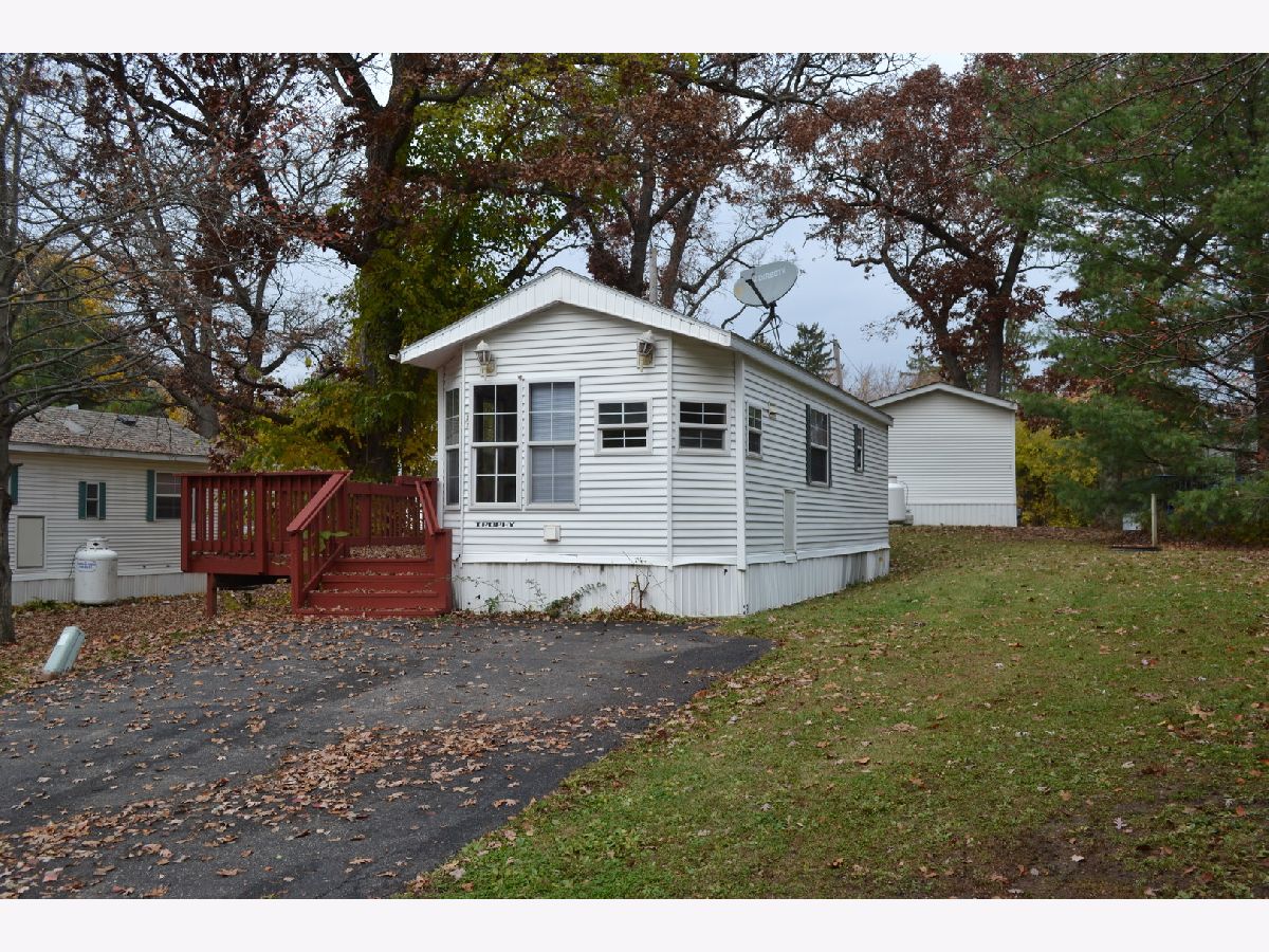 Subdivision Sold Harbor Lites Mchenry Illinois, 1009 Bay