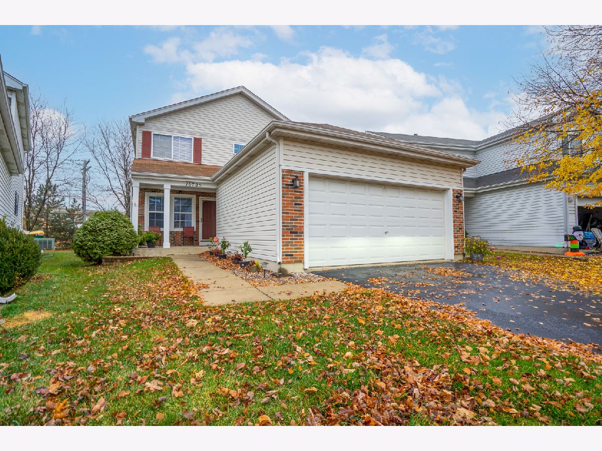 Homes Sold Parker Ridge Lockport Illinois, 16725 Morel
