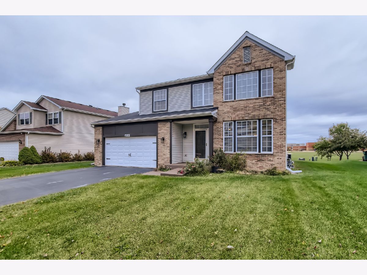 Homes Sold Breckenridge Shorewood Illinois, 1022 Brecken Ridge