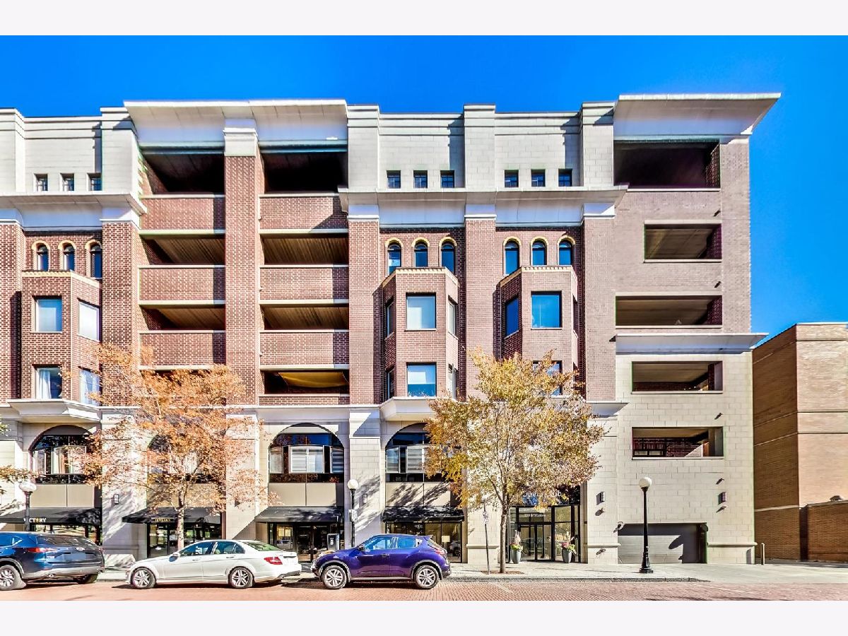 Condominiums Sold The Opera Club Oak Park Illinois, 110 Marion