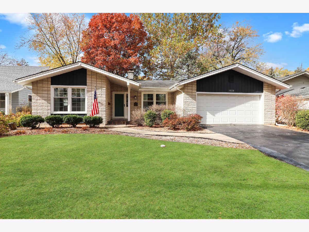 Homes Sold Maplebrook Naperville Illinois, 1121 Cardinal