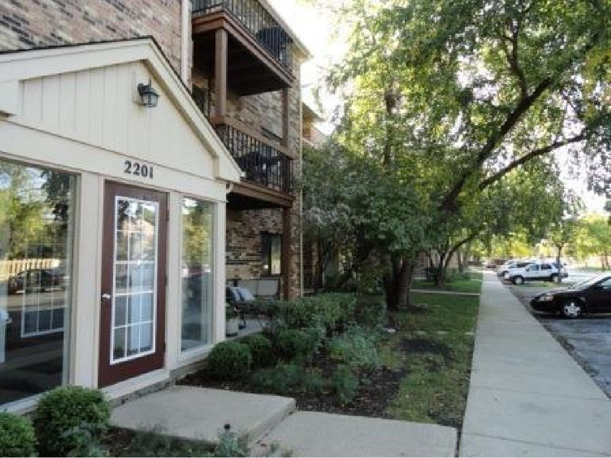 Condominiums Sold Rosewood Arlington Heights Illinois, 2201 Nichols