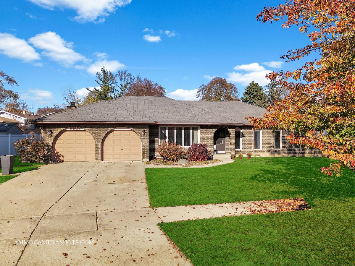 Homes & Condos & Townhomes Sold Country Squire Aurora Illinois, 1080 Joel
