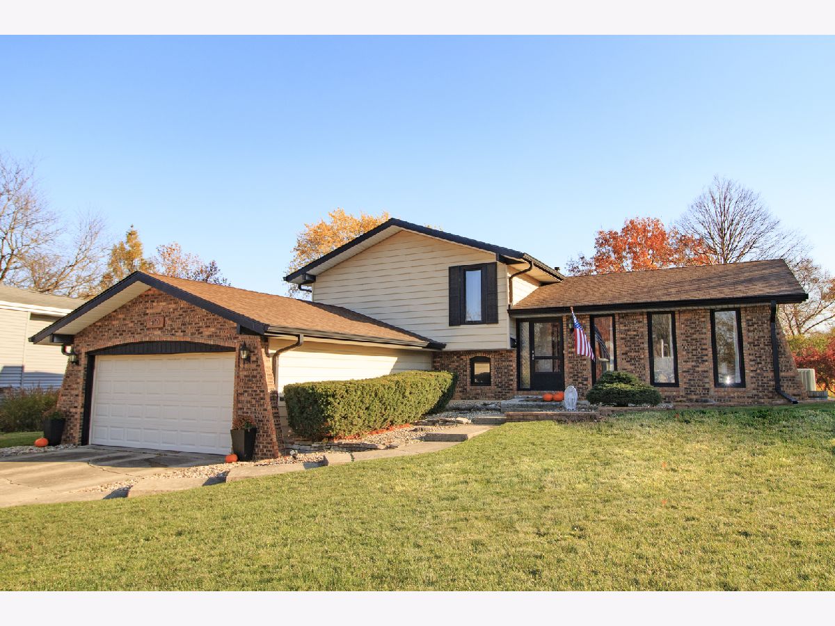 Homes Sold Hillview Estates Lemont Illinois, 410 Hillview