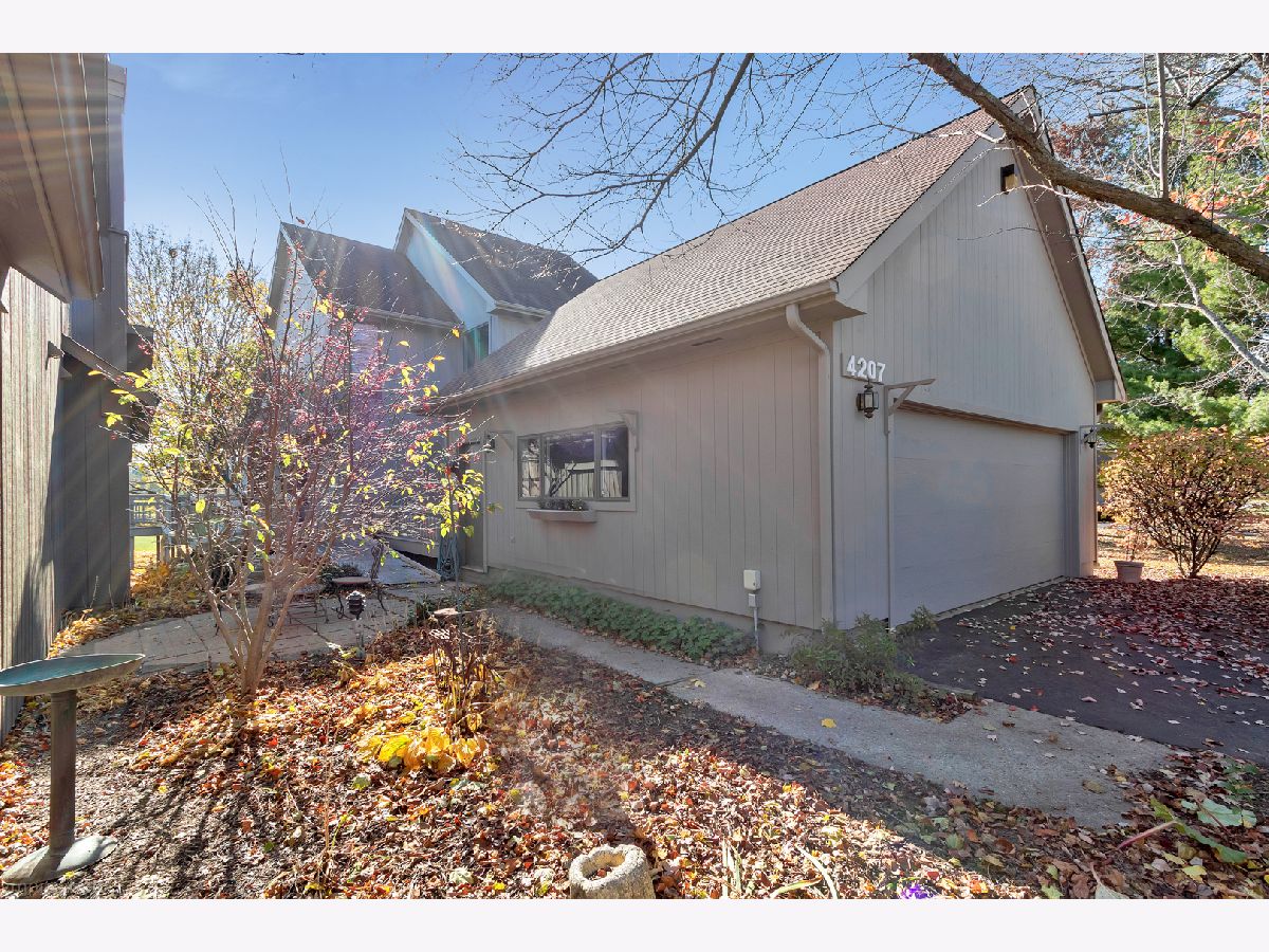 Homes & Condos & Townhomes Sold Prairie Ridge Crystal Lake Illinois, 4207 White Ash