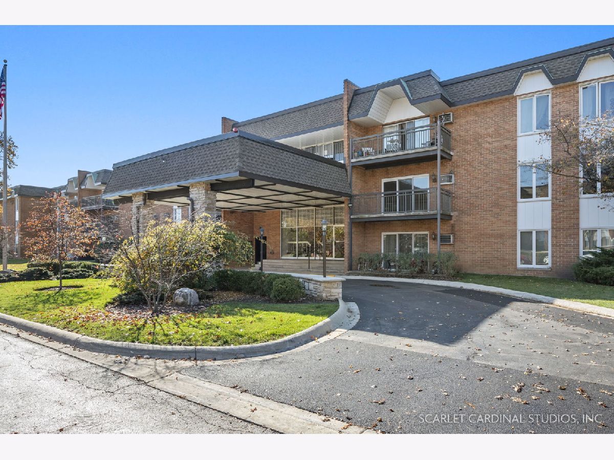 Westbrook West Downers Grove IL, Condominiums For Sale & For Rent