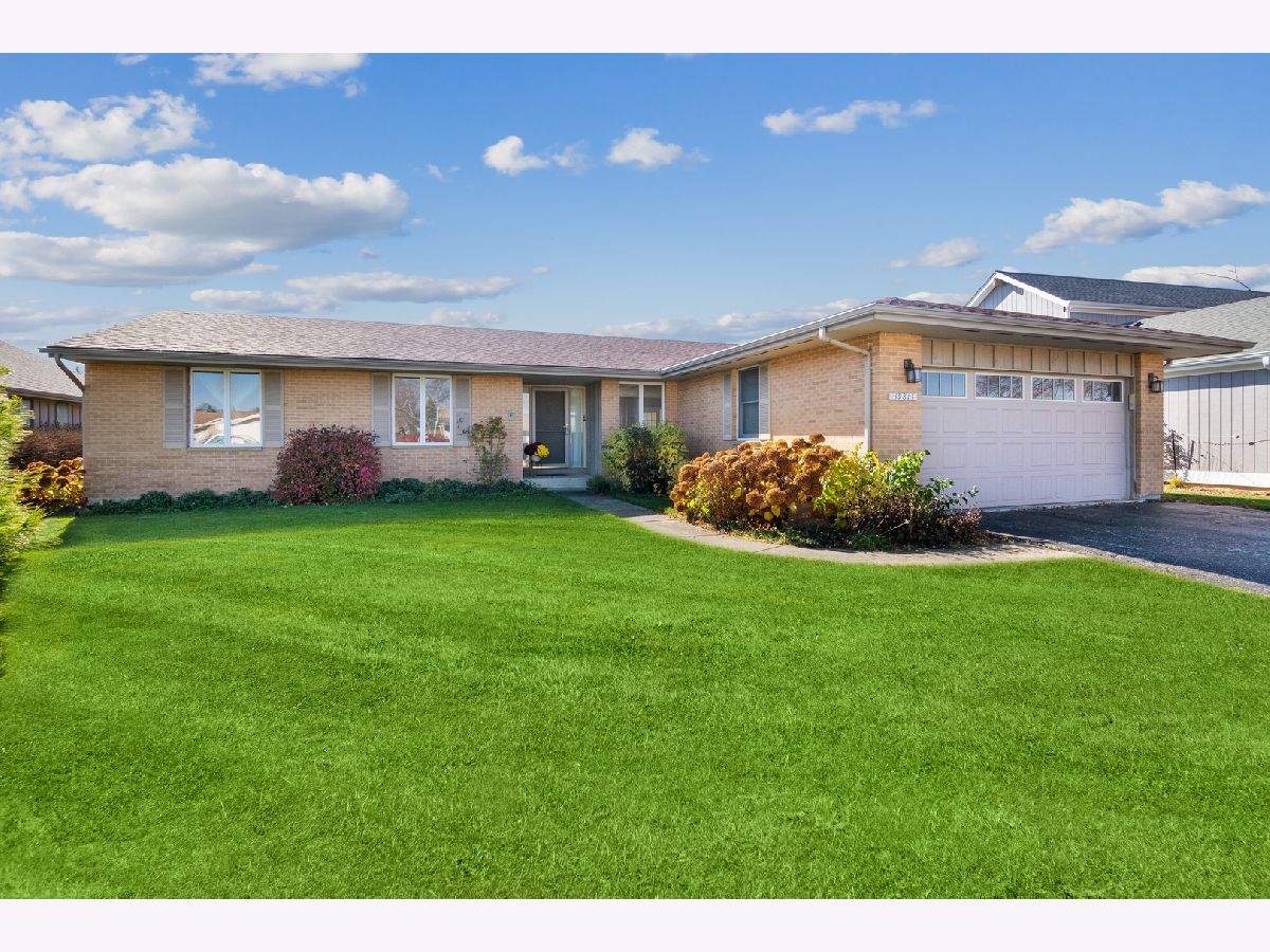 Homes & Condos & Townhomes Sold Harbor Ridge Antioch Illinois, 39813 Crabapple