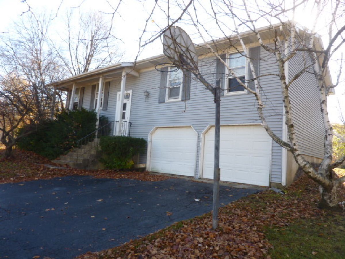 Homes Sold Westbury Hoffman Estates Illinois, 975 Freeman