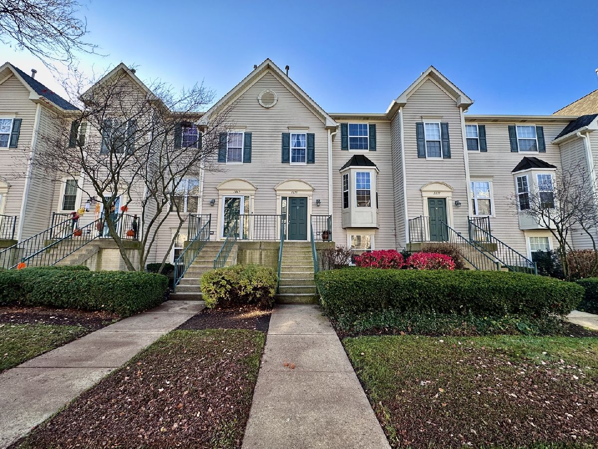 Homes & Townhomes & Condos Rented Seasons Ridge Montgomery Illinois, 1873 Grandview