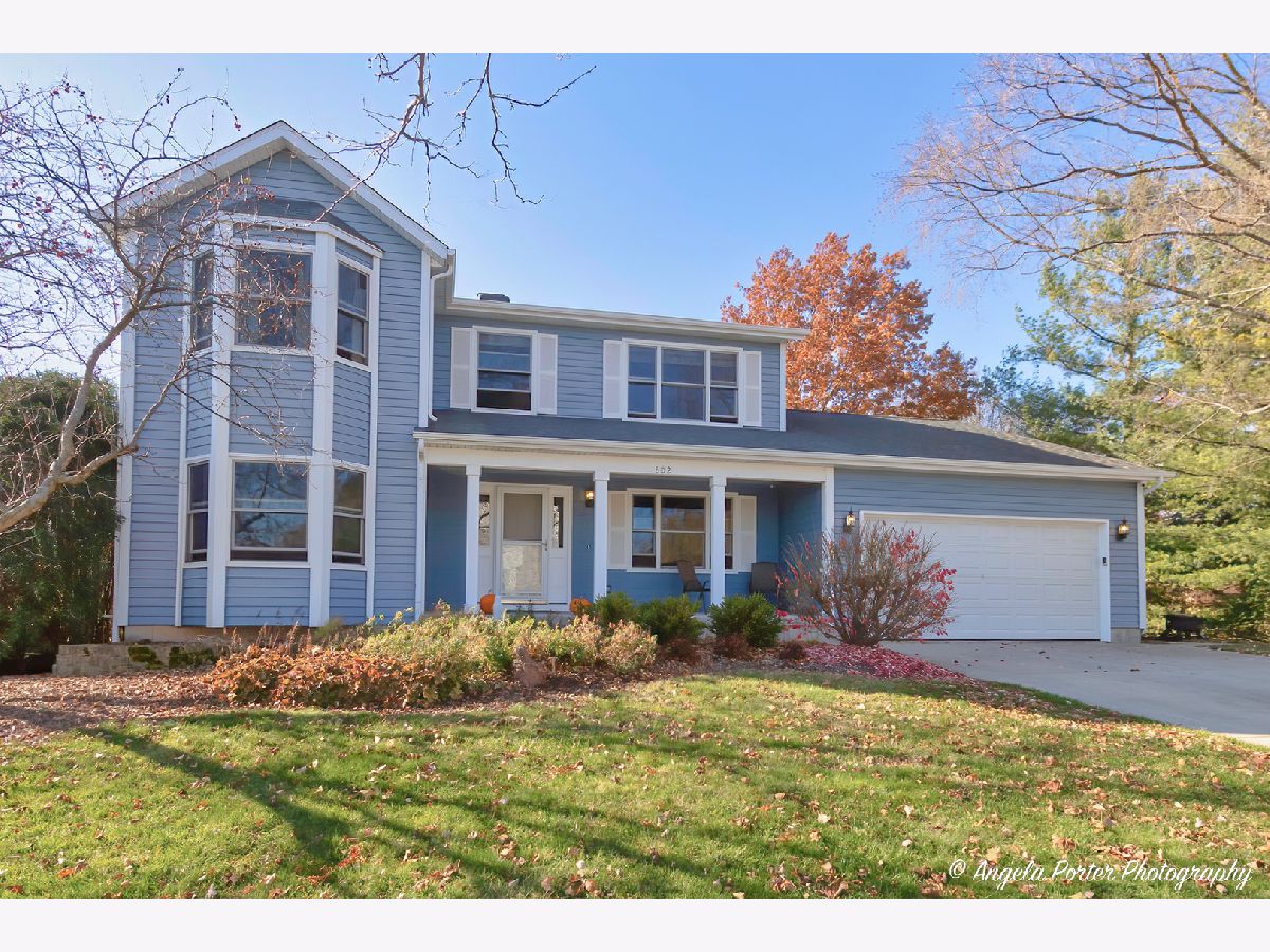 Townhomes & Condos & Homes Sold Old Mill Manor Hampshire Illinois, 802 Elm