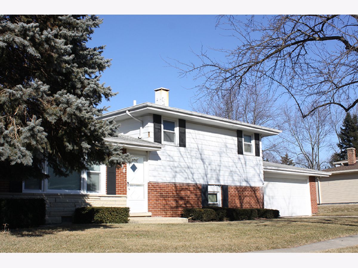 Homes Rented Apple Orchard Bartlett Illinois, 698 Bryn Mawr