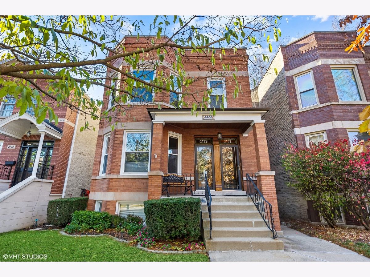 Homes & Condominiums Sold St Bens Chicago Illinois, 3732 Bell
