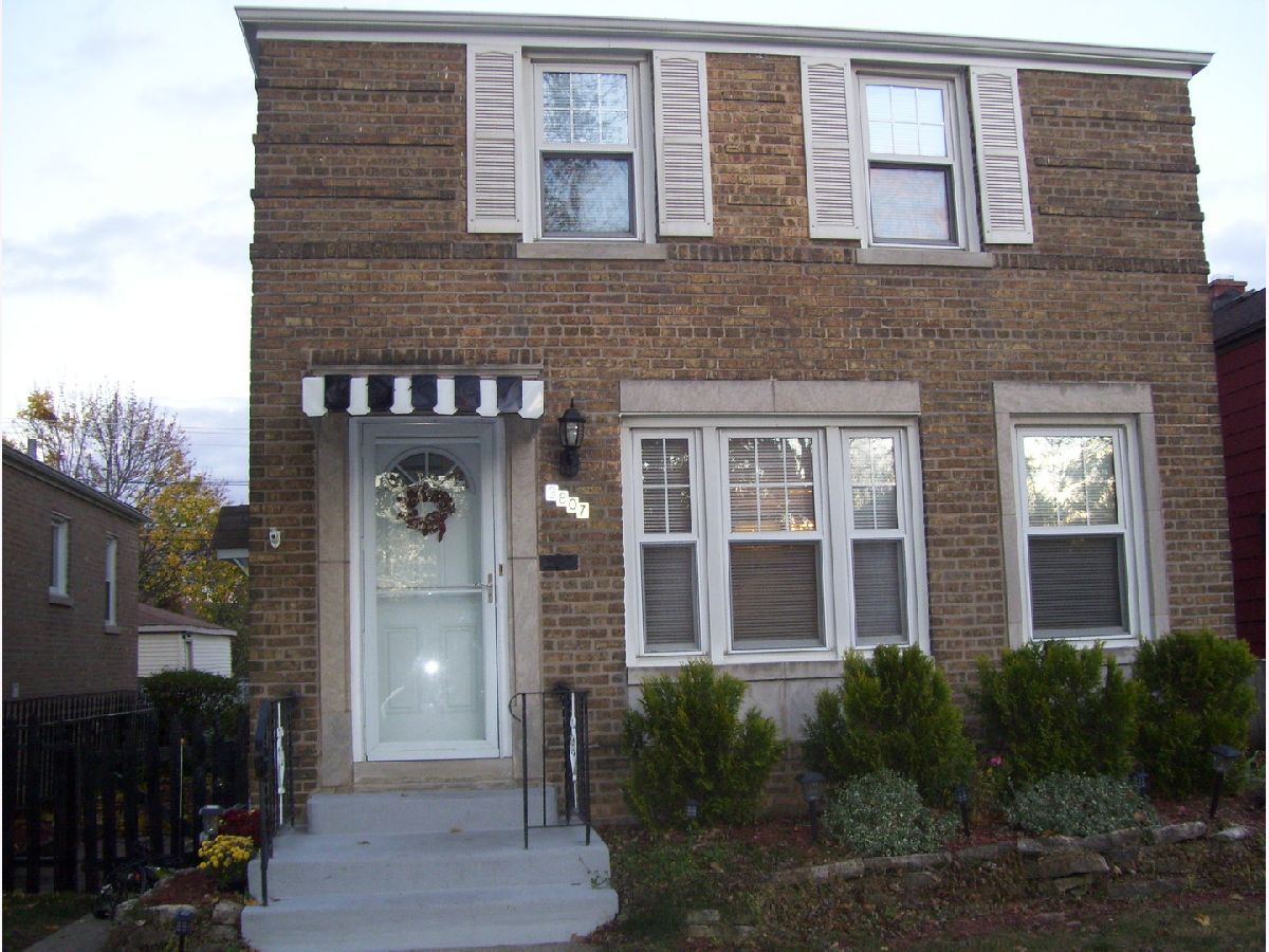 Homes & Condos & Townhomes Sold Boulevard Manor Cicero Illinois, 3807 56th