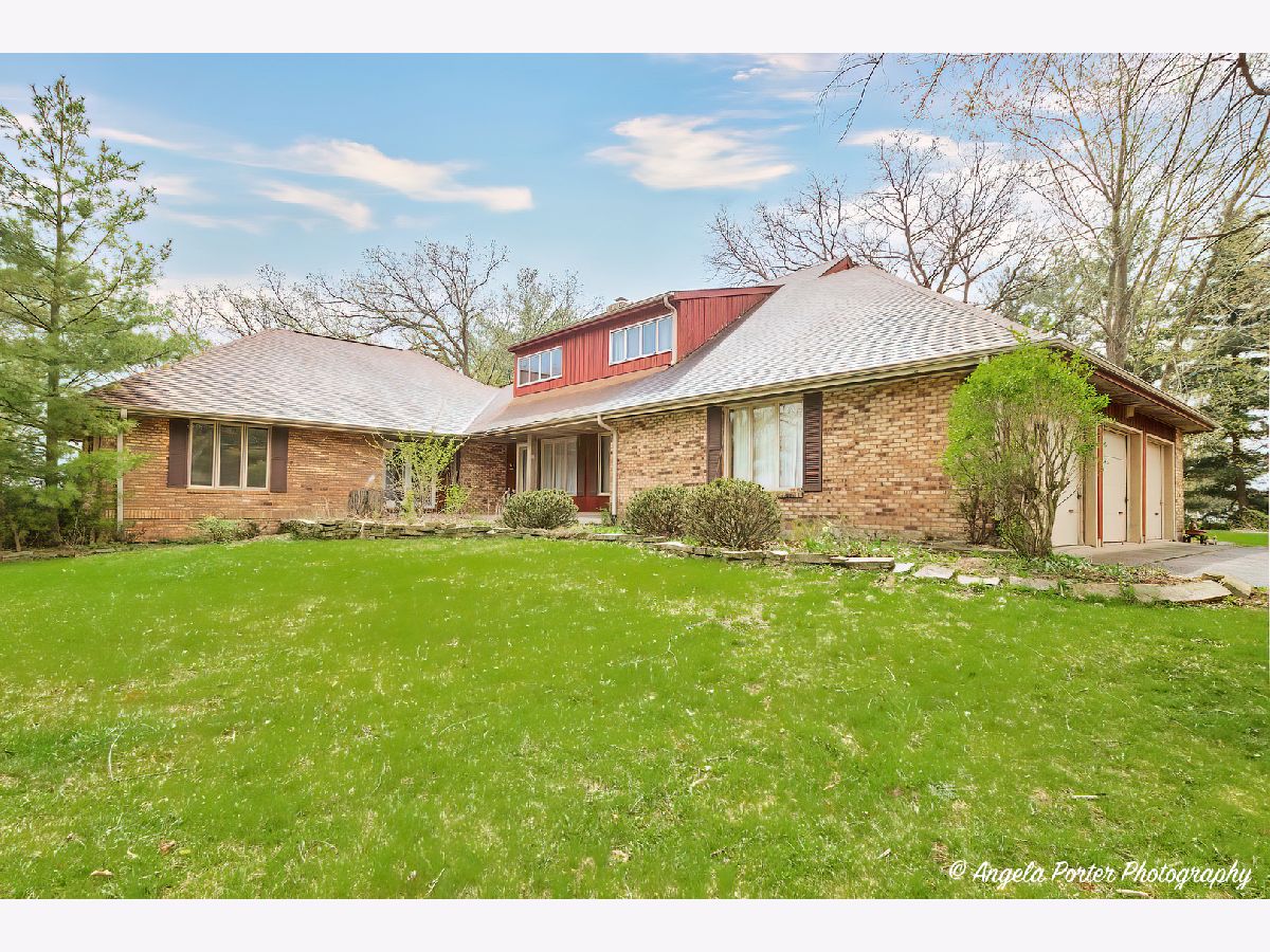 Sold Bull Valley Illinois, 1105 Saddle Creek