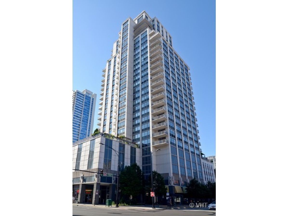 Condominiums Rented The Grand On Grand Chicago Illinois, 200 Grand