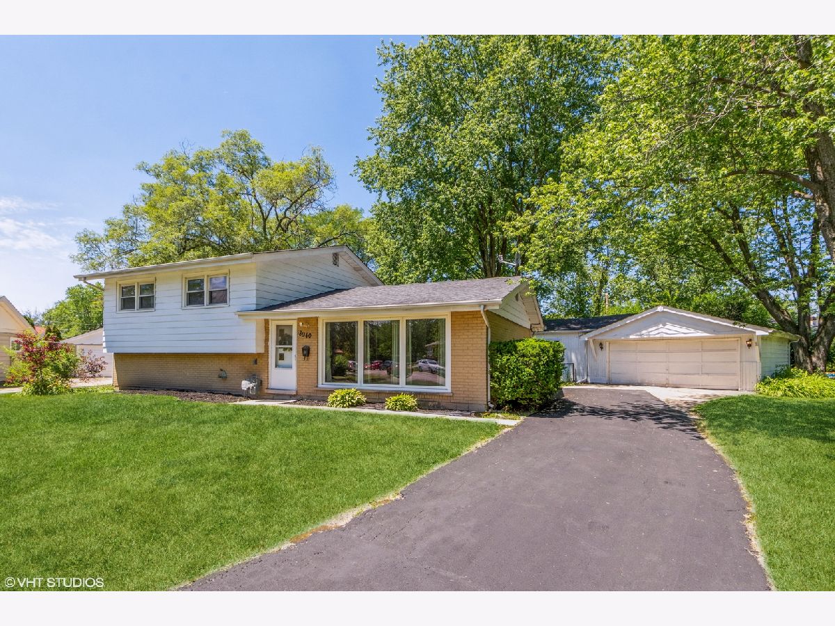 Homes Sold Merrion Country Club Hills Illinois, 18940 Martin