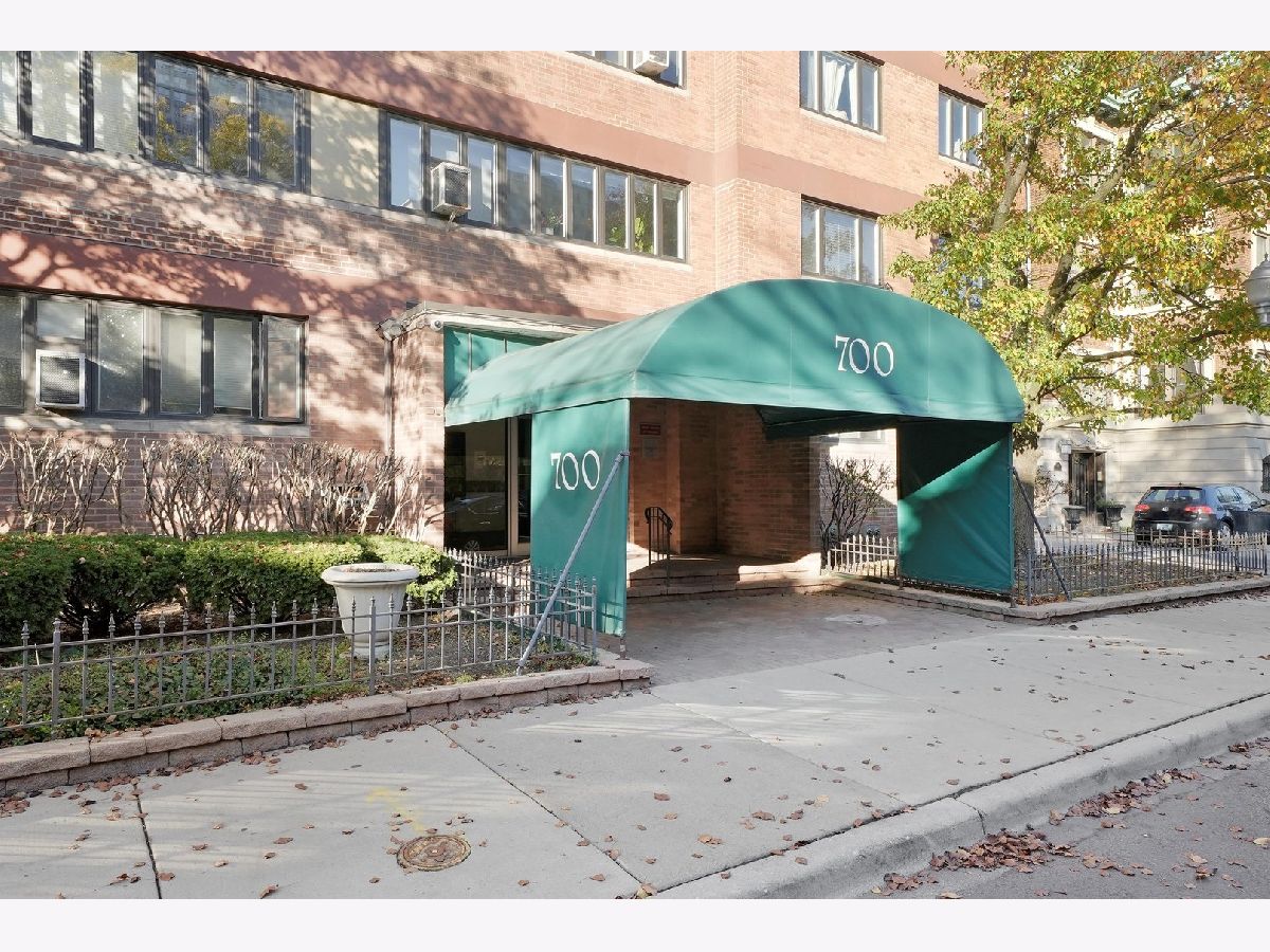 Condominiums Rented Bittersweet Condominiums Chicago Illinois, 700 Bittersweet