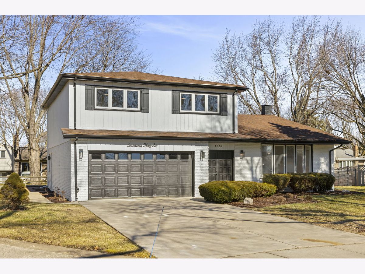 Homes Sold Ivy Hill East Arlington Heights Illinois, 1736 Waverly