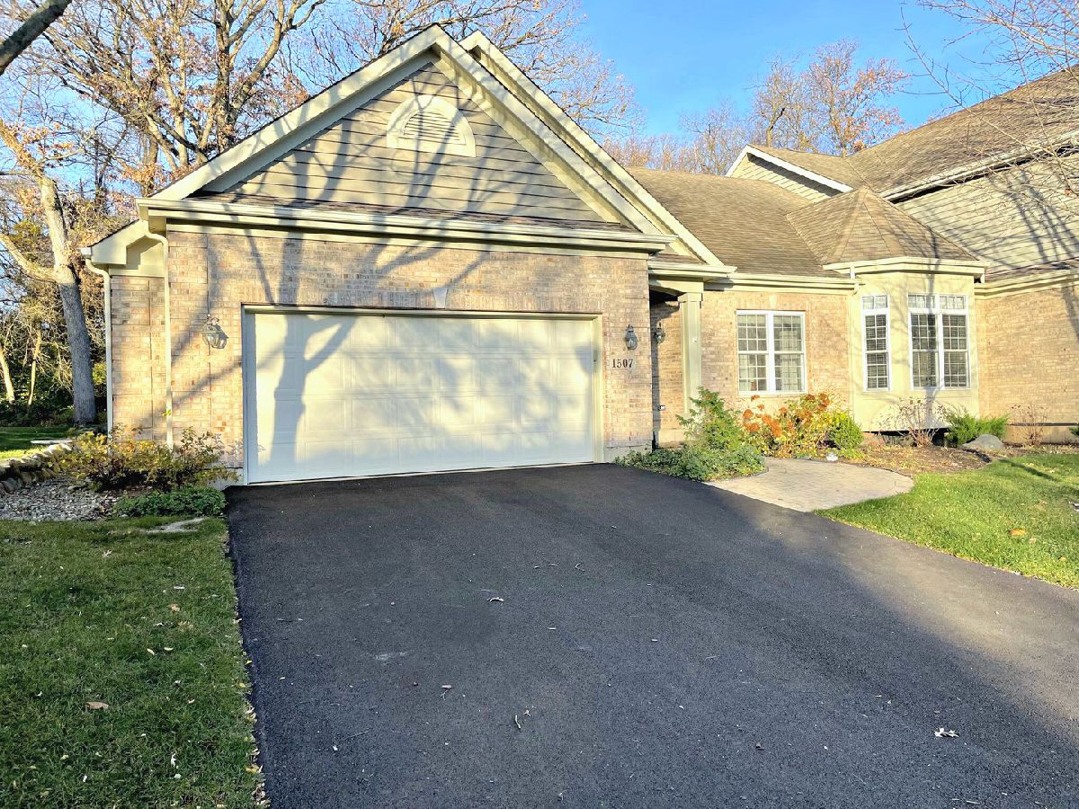 Townhomes Rented Villas At Bull Valley Woodstock Illinois, 1507 Boulder