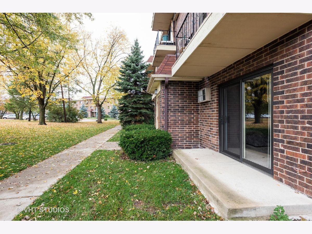 Condominiums Sold Kings Point Condos Addison Illinois, 942 Rohlwing
