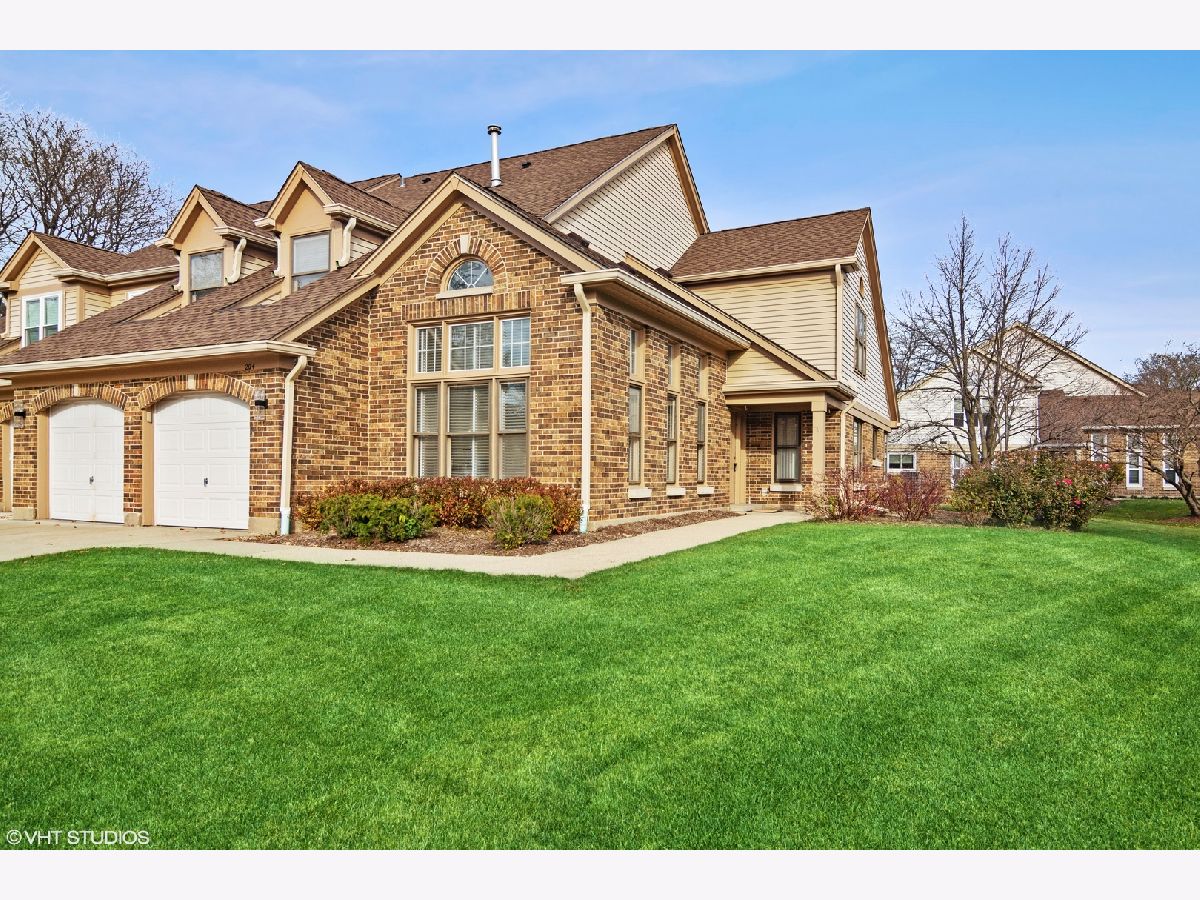 Woodlands Of Fiore Buffalo Grove IL, Townhomes & Condos & Homes For Sale & For Rent Sadie