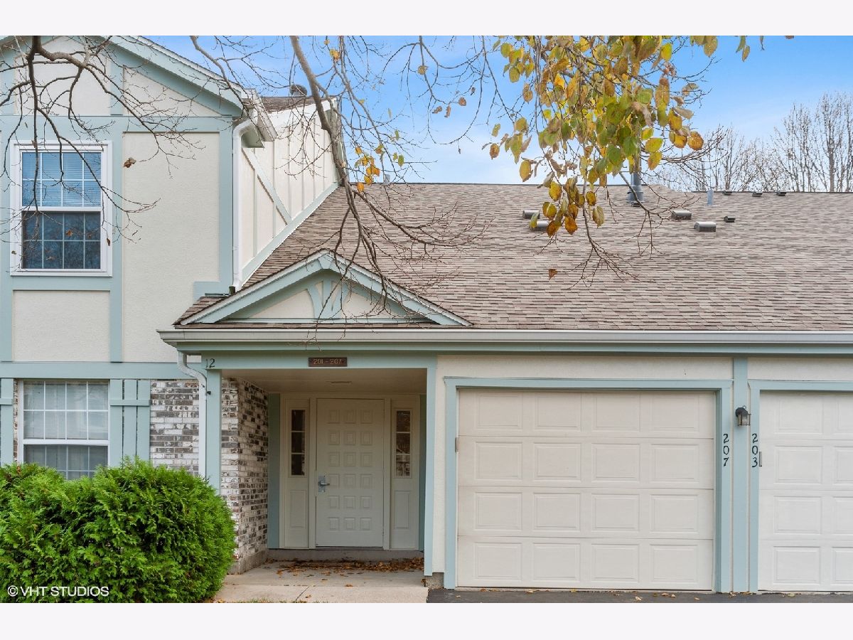 Condos & Townhomes Sold Lexington In The Park Buffalo Grove Illinois, 207 Blossom